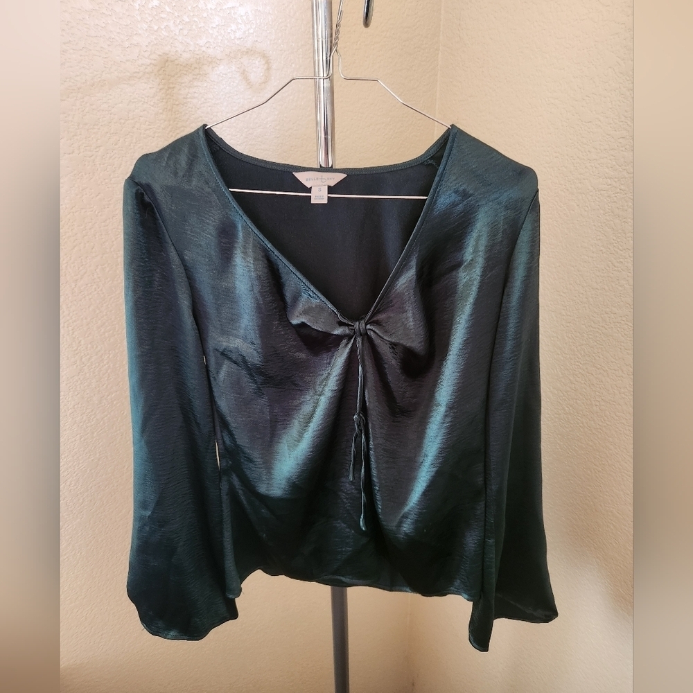 Belle Sky Lightweight Long Sleeve Pullover Blouse